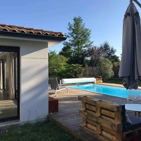 Holiday home Avec Piscine Et Jardin Privatifs