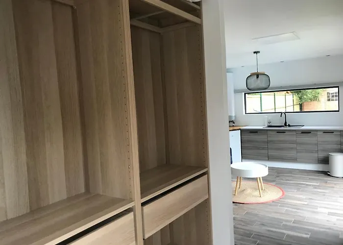 Avec Piscine Et Jardin Privatifs